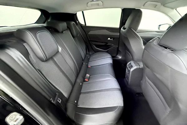 Peugeot 308 (2025) — foto 6 van 24