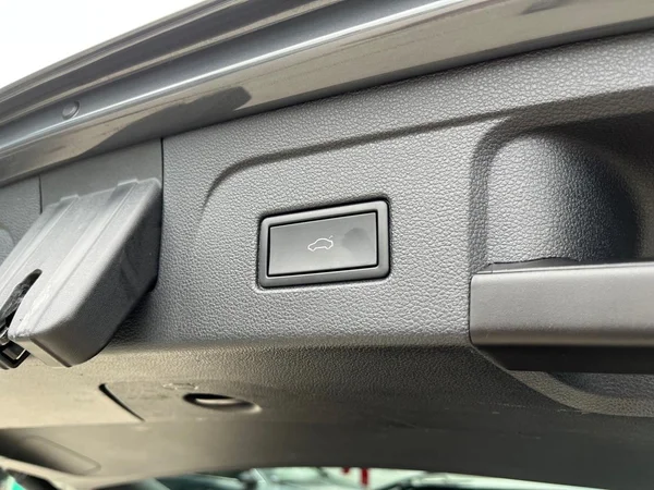 VOLKSWAGEN Touran (2025) — foto 20 van 22