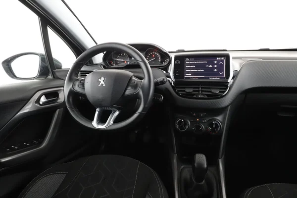 Peugeot 2008 (2008) — foto 4 van 16