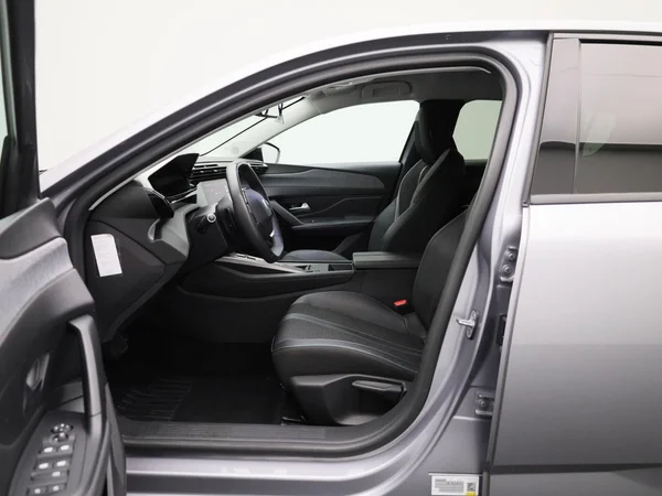 Peugeot 308 (2023) — foto 3 van 39