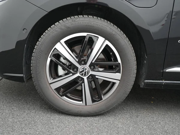 VOLKSWAGEN Caddy Maxi eHybrid (PHEV) (2026) — foto 28 van 31