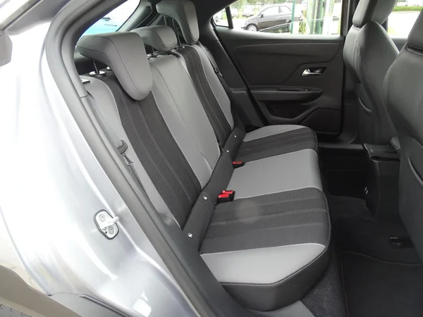 Opel Mokka (2024) — foto 7 van 24