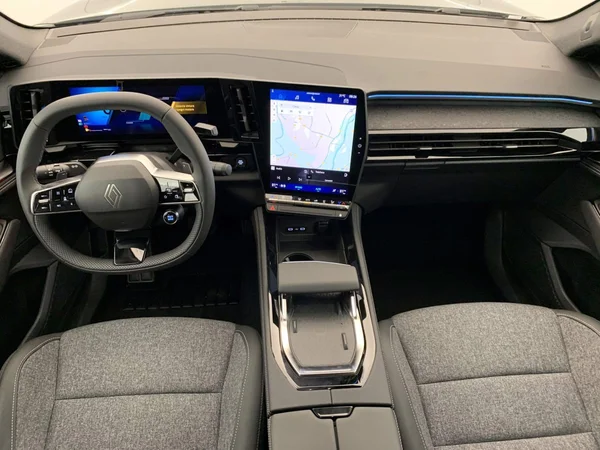 Renault Rafale E-TECH (HEV) (2026) — foto 4 van 25