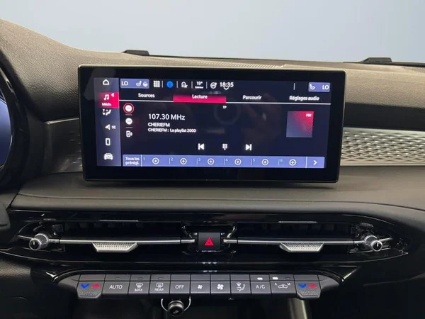 ALFA ROMEO Tonale (2023) — foto 13 van 25