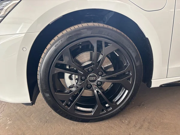 AUDI A3 Sportback PHEV (2025) — foto 20 van 24