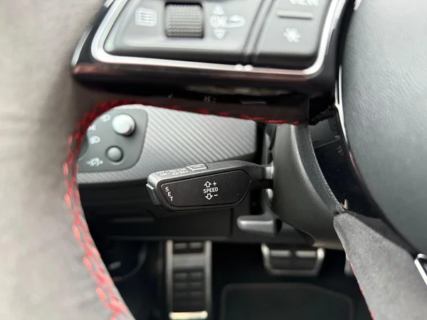 AUDI RS4 Avant (2021) — foto 22 van 30