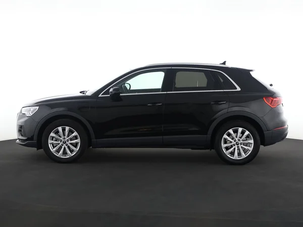 AUDI Q3 (2023) — foto 12 van 32