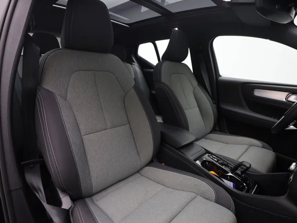 VOLVO XC40 (2024) — foto 9 van 21