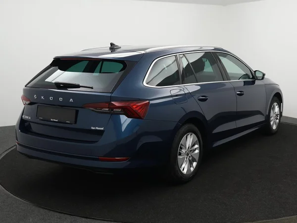 SKODA Octavia Combi (2022) — foto 5 van 29