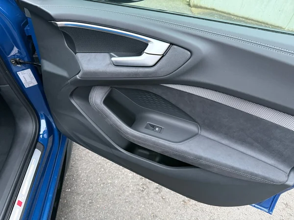 AUDI A5 Avant e-hybrid (PHEV) (2025) — foto 14 van 24