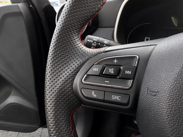 MG ZS (2024) — foto 4 van 19