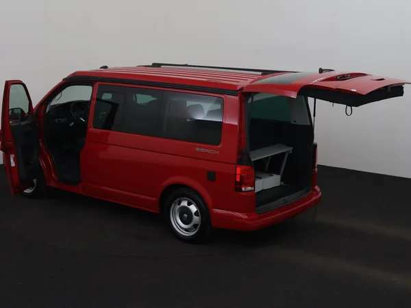 VOLKSWAGEN California (2021) — foto 25 van 26