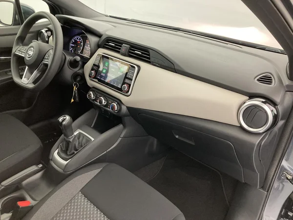 NISSAN Micra (2022) — foto 8 van 36