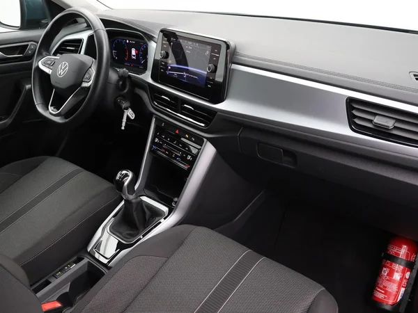VOLKSWAGEN T-Roc (2023) — foto 21 van 27