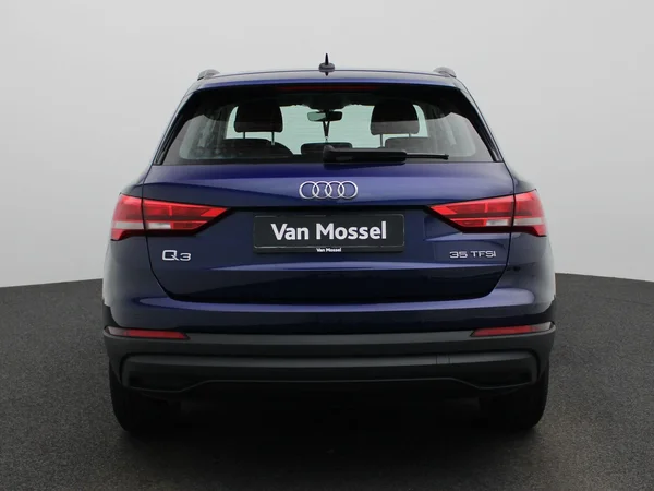 Audi Q3 (2022) — foto 34 van 38
