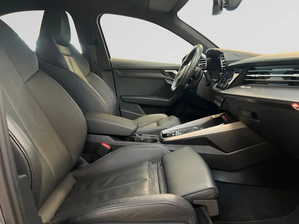 AUDI A3 Sedan (2024) — foto 5 van 20