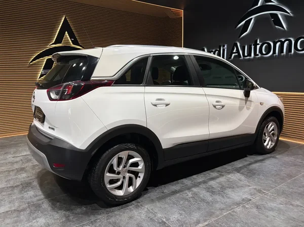 Opel Crossland (2019) — foto 15 van 25