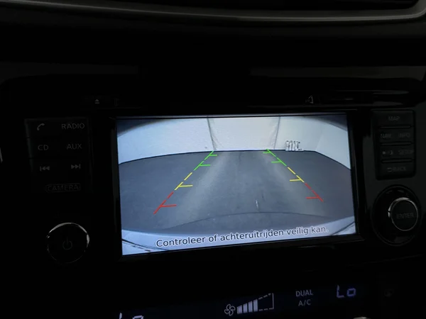 NISSAN Qashqai (2015) — foto 11 van 23