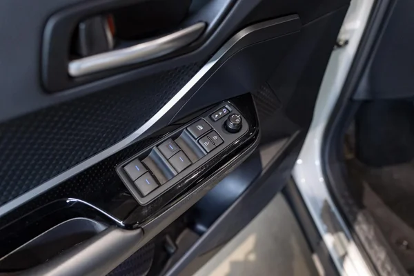 Toyota C-HR (2022) — foto 11 van 35