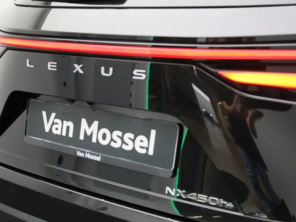 Lexus NX (2023) — foto 43 van 50