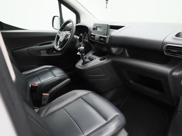 Opel Combo Life (2022) — foto 26 van 33