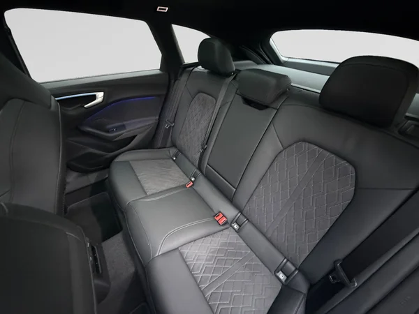 AUDI A5 Avant e-hybrid (PHEV) (2025) — foto 21 van 24