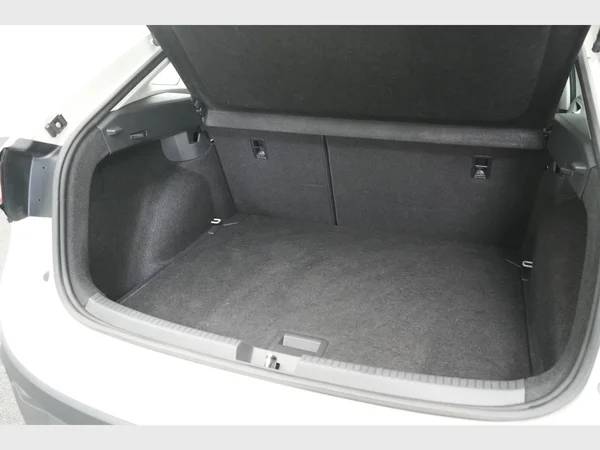 VOLKSWAGEN Taigo (2023) — foto 8 van 26