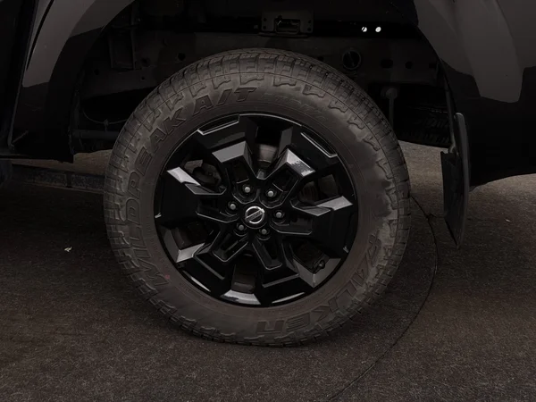 NISSAN Navara (2021) — foto 7 van 29