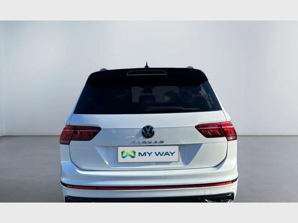 Volkswagen Tiguan Allspace (2022) — foto 28 van 33