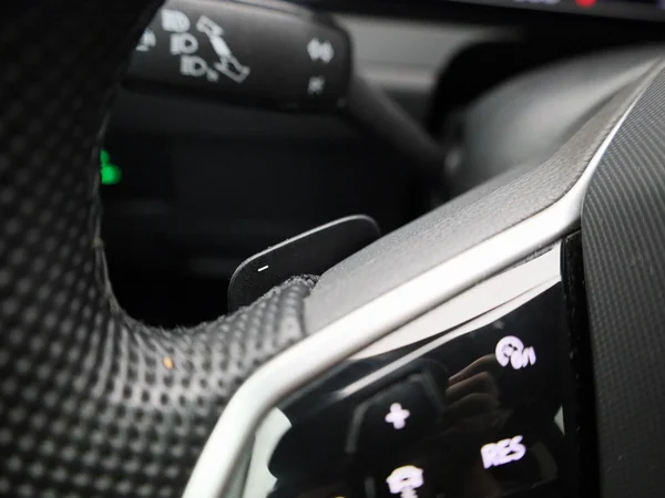 Volkswagen Arteon (2022) — foto 17 van 49
