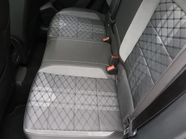 Volkswagen T-Roc (2022) — foto 15 van 28