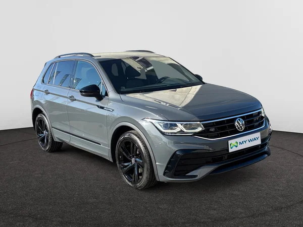 VOLKSWAGEN Tiguan (2020) — foto 17 van 22