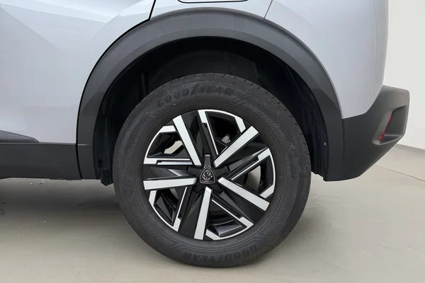 Peugeot 2008 (2025) — foto 13 van 16