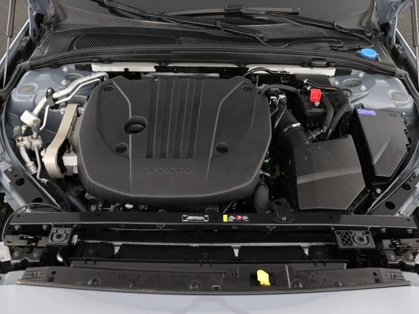 VOLVO S60 (2024) — foto 6 van 28