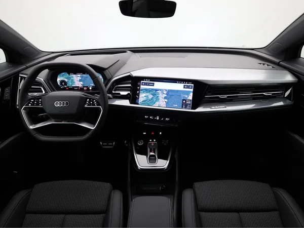 AUDI Q4 e-tron (2025) — foto 24 van 25