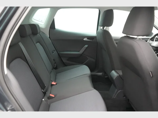 SEAT Arona (2023) — foto 17 van 25