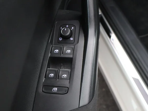 VOLKSWAGEN Polo (2025) — foto 11 van 27