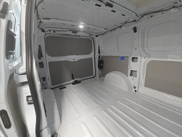 VOLKSWAGEN Transporter T7 28 Fou Swb (2026) — foto 10 van 23