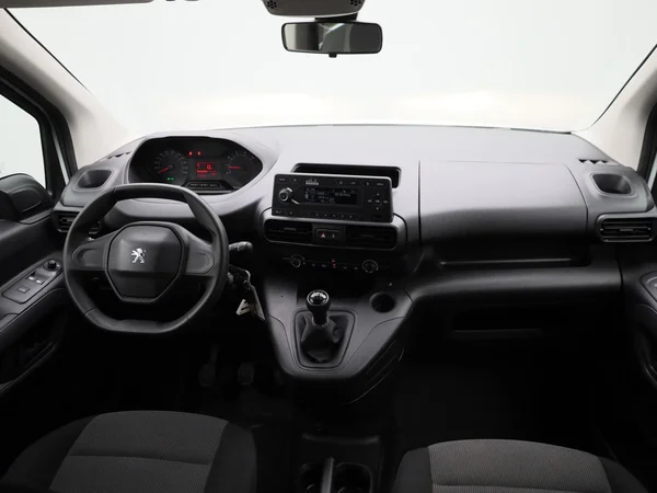Peugeot Partner (2021) — foto 29 van 37