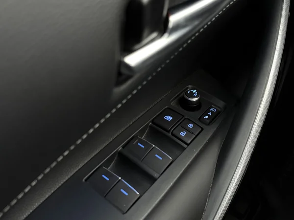 TOYOTA Corolla (2021) — foto 19 van 30