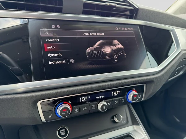 AUDI Q3 (2024) — foto 9 van 17