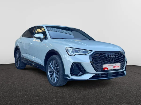 AUDI Q3 Sportback (2024) — foto 19 van 20