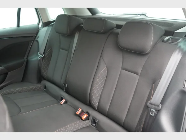 SKODA Kamiq (2024) — foto 7 van 26