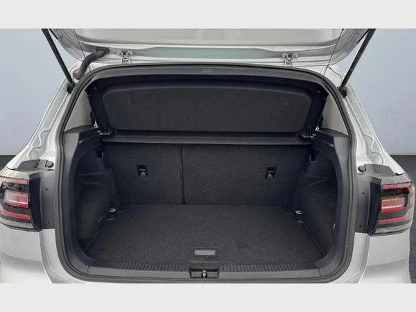 Volkswagen T-CROSS (2023) — foto 22 van 22