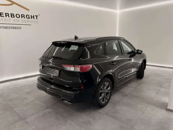 Ford Kuga (2023) — foto 20 van 24