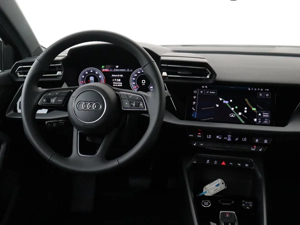 AUDI A3 Sportback (2025) — foto 14 van 18