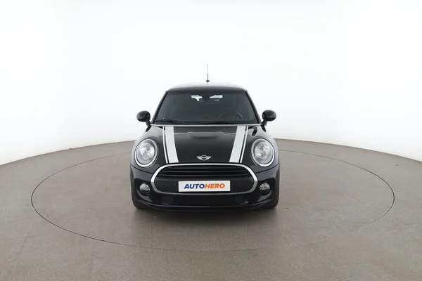 MINI Mini (2018) — foto 15 van 16