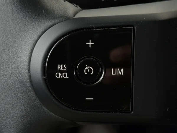 MINI Cooper (2021) — foto 9 van 29