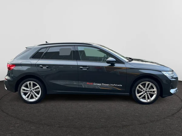AUDI A3 Sportback PHEV (2025) — foto 2 van 24