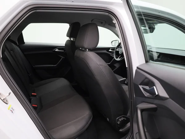 Audi A1 Sportback (2023) — foto 26 van 38